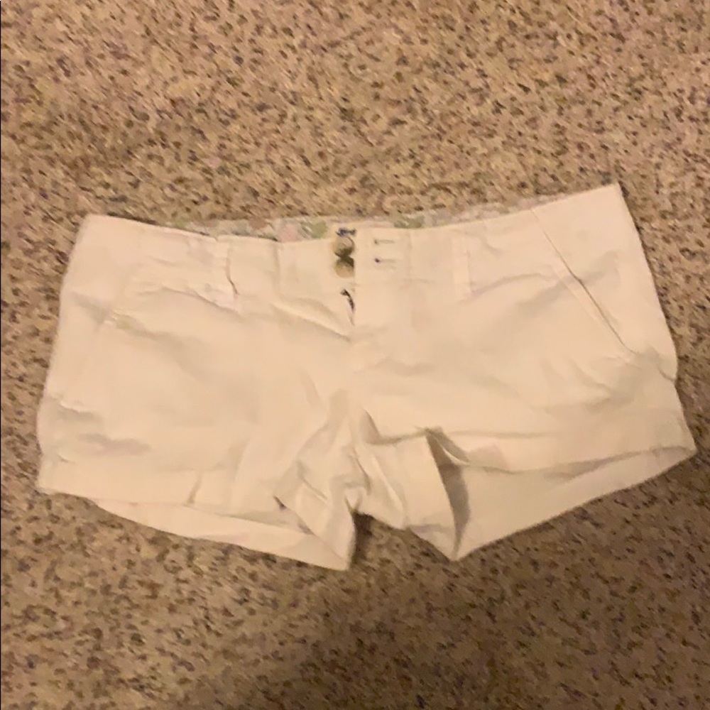 American eagle white shorts